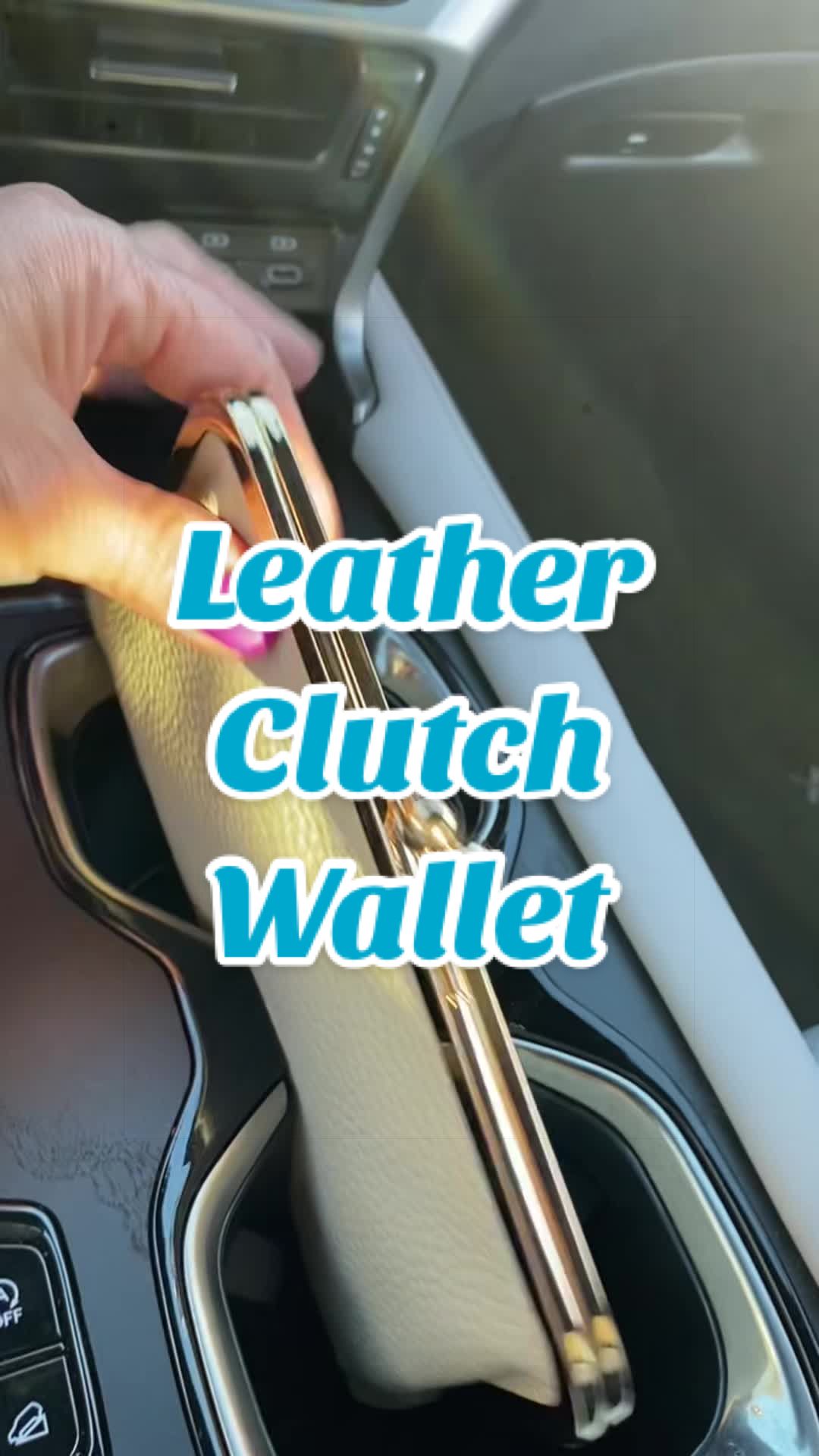TikTok post by @mama5.finds for Royal Bagger. Caption reads: [...] #clutch #clutchwallet #walletclutch @ROYAL....