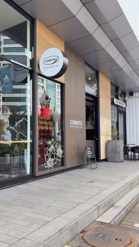 Instagram post by @jemmas_kitchen_ for Comvita. Caption reads: [...] with excitement after my visit to Comvita....