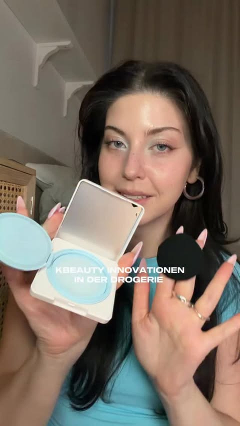 Instagram post by @mariaavdl for CATRICE Cosmetics. Caption reads: ich liebs, dass die Drogerie immer innovativer....