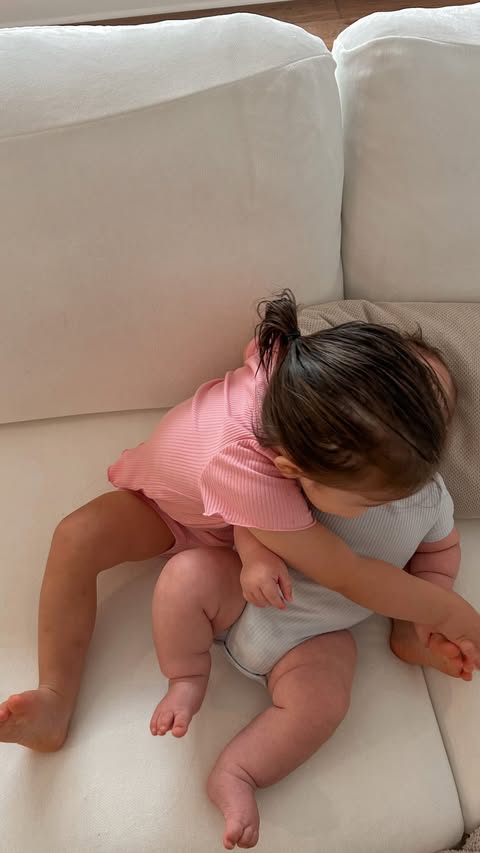 Instagram post by @fionajaneware for Owlet. Caption reads: [...] look back at Mav’s sleep trends with the....