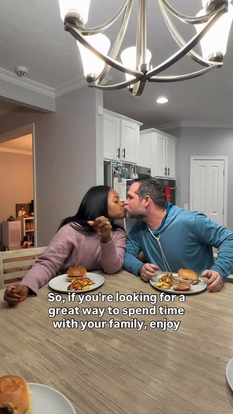 Instagram post by @crader12 for EveryPlate. Caption reads: [...] time for a family dinner thanks to....