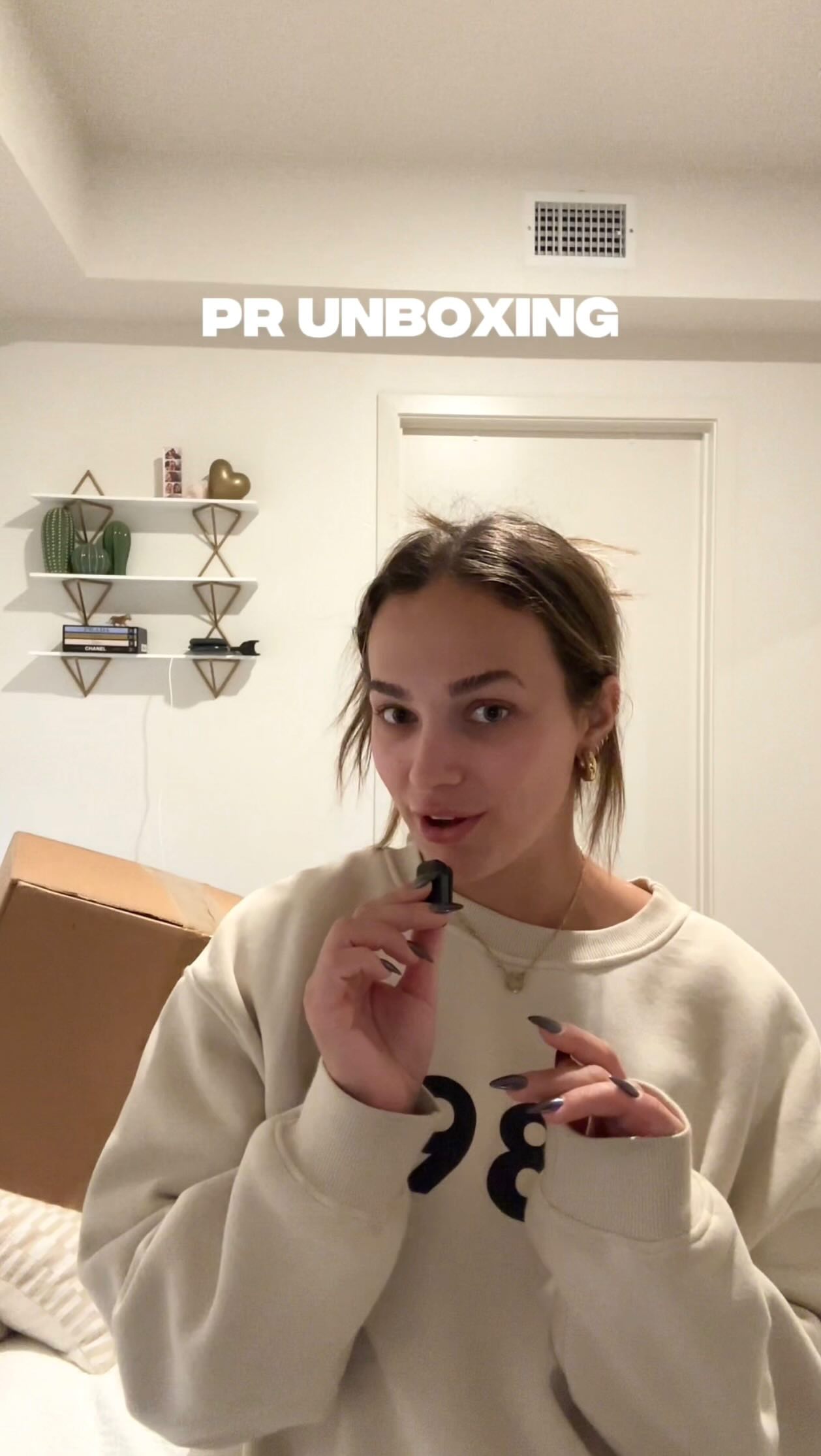 Instagram post by @alieurquhart for DOLCE GLOW. Caption reads: [...] filming this…

all the love!! @ugg....