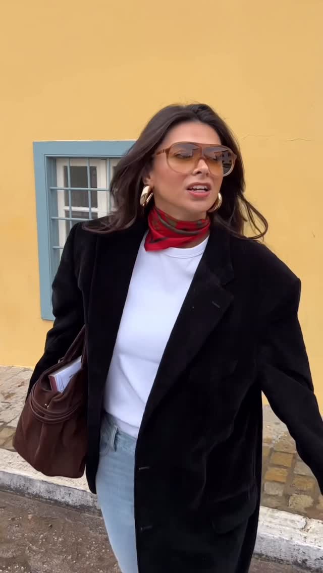 Instagram post by @selennergiz for Massimo Dutti. Caption reads: Latest outfit🤎 #fyp #ootd #reklam 

T shirt and....