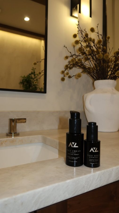 Instagram post by @np.miranda for AV Laboratories. Caption reads: Unlocking the secrets to radiant, healthy skin....