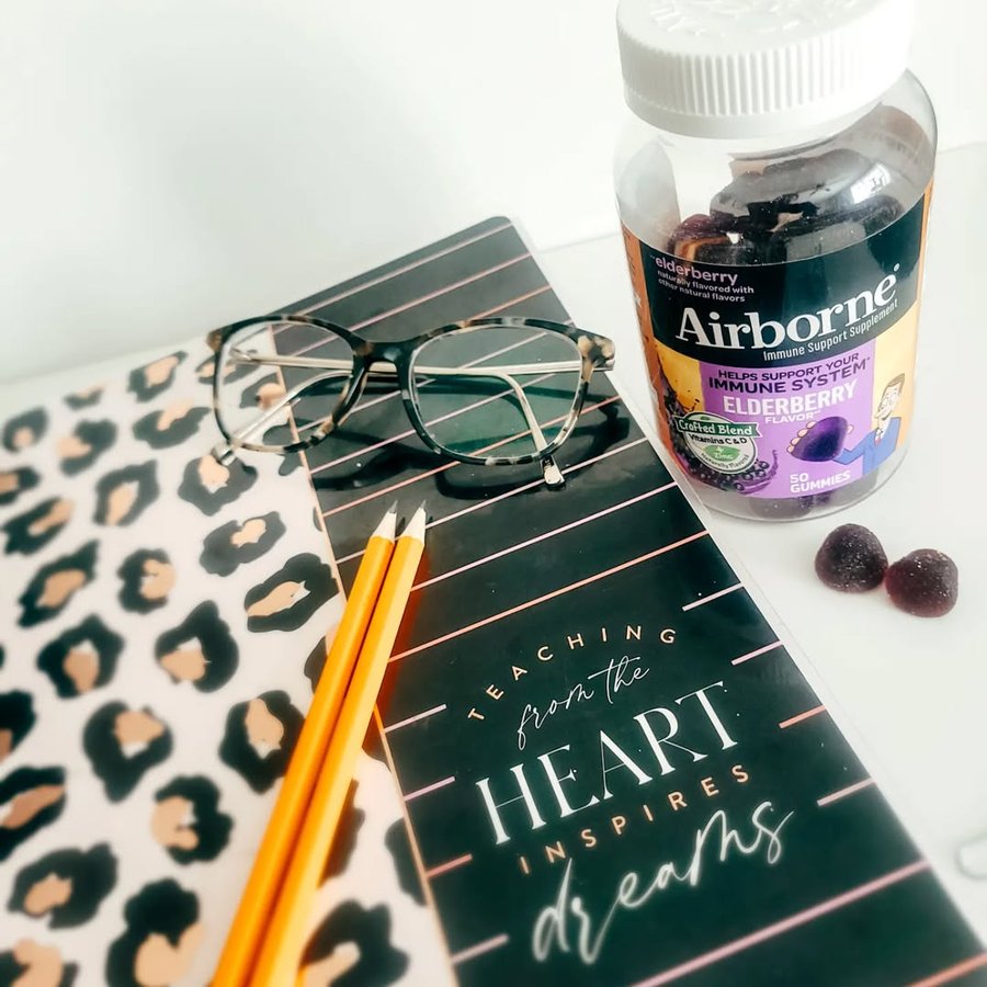 Instagram post by @livin_mybestmomlife for Airborne. Caption reads: [...] support my immune system. 

Thankfully....