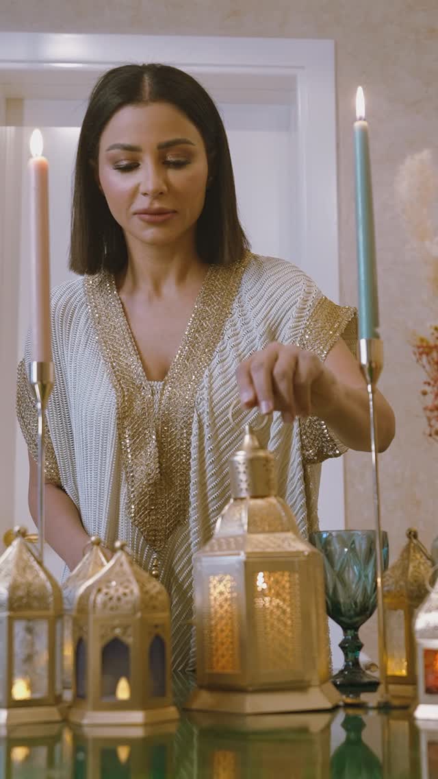 Instagram post by @mahiraabdelaziz for Asian Paints. Caption reads: تغيير طفيف .. تأثير كبير ..
وشهر الخير افضل وقت....