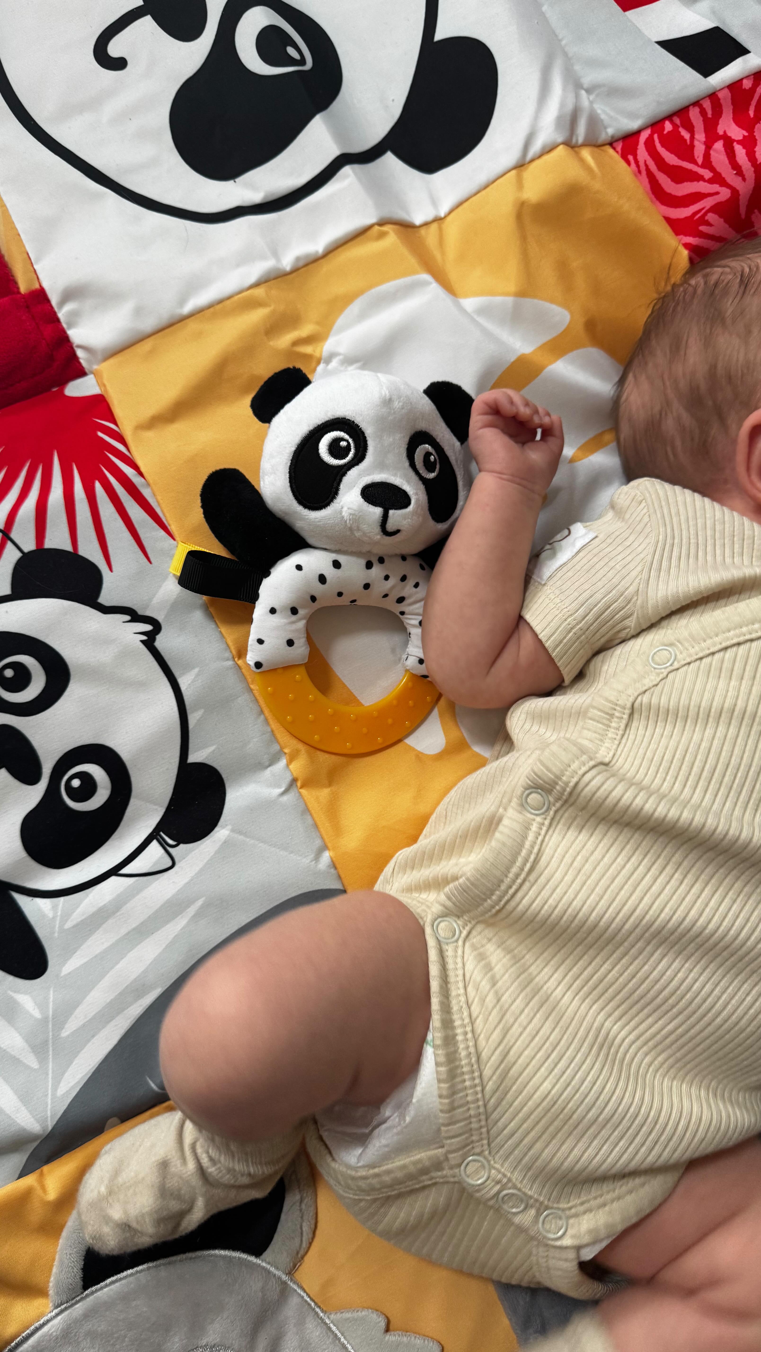 Instagram post by @_teenuska_ for Canpol babies. Caption reads: A co děláte s Vašimi miminky vy? 🤱🏼 
Děcka je....