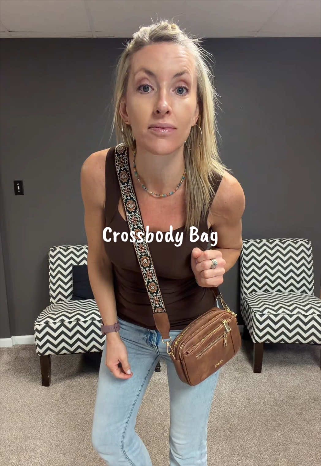 TikTok post by @lesliea3232 for Affiliasi Pikaru. Caption reads: I found your new summer bag! ☀️ Use my link to....