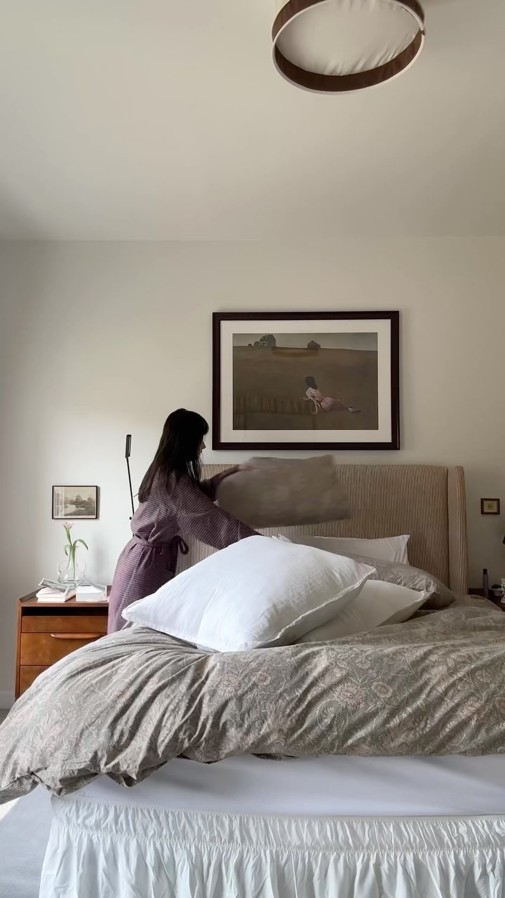 Instagram post by @thepostofficegirl for Medihealus. Caption reads: AD Toner pad mini-masks make the biggest....