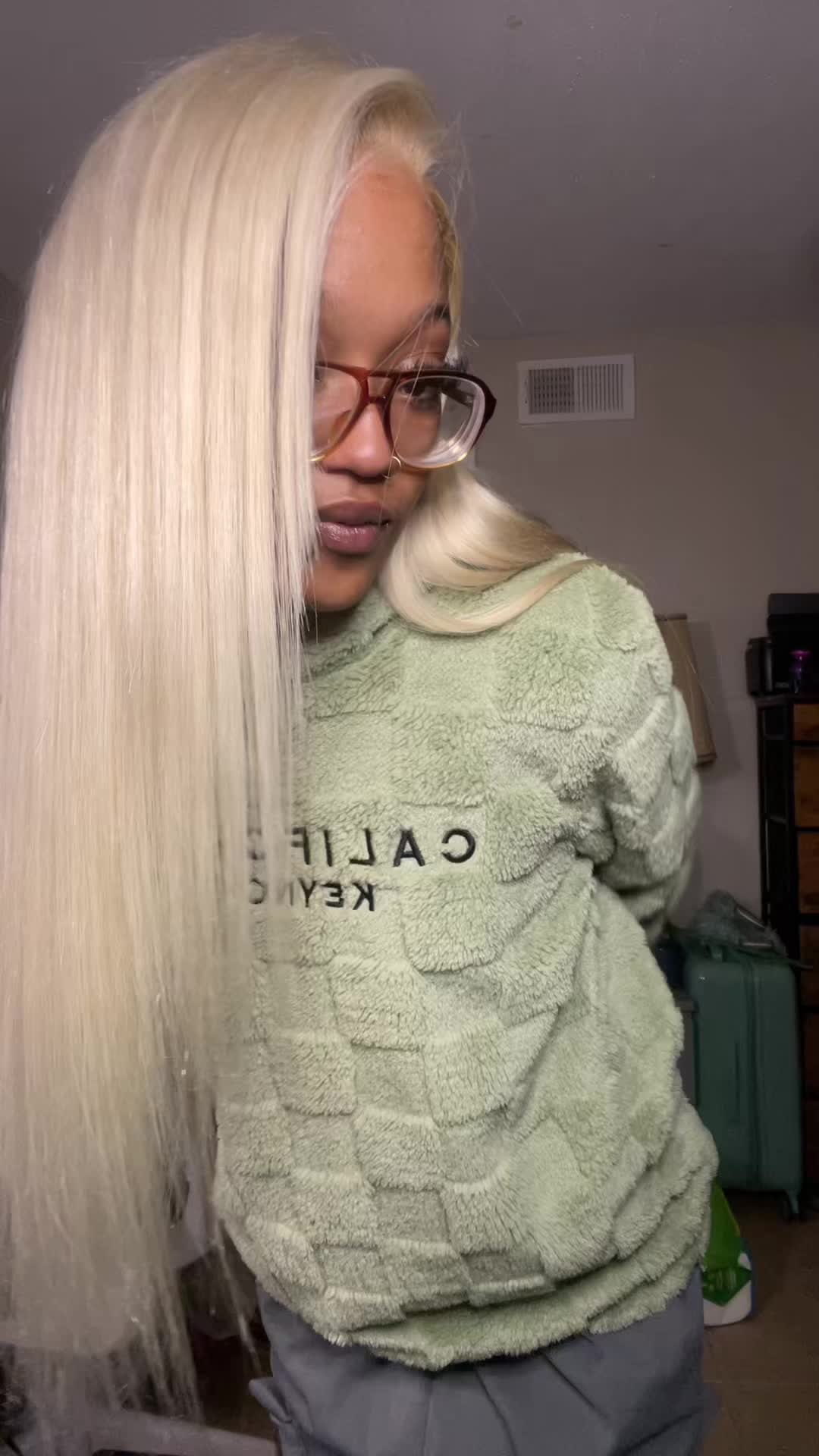 TikTok post by @thesundaye for Dorsanee Hair. Caption reads: Hair from @Dorsanee Hair code: THE12 #dorsaneehair....