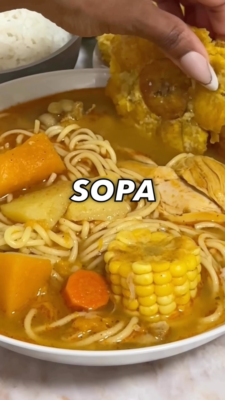 Instagram post by @madewithsaz0n for Better Than Bouillon. Caption reads: Sopa de Pollo con Fideos

For a chance to win....