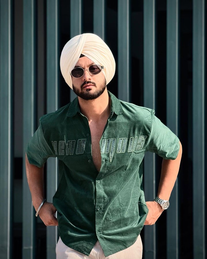 Instagram post by @i_ammanmeetsingh for Fugazee. Caption reads: When earth tones meet elegance 🌪️
Outfit:....