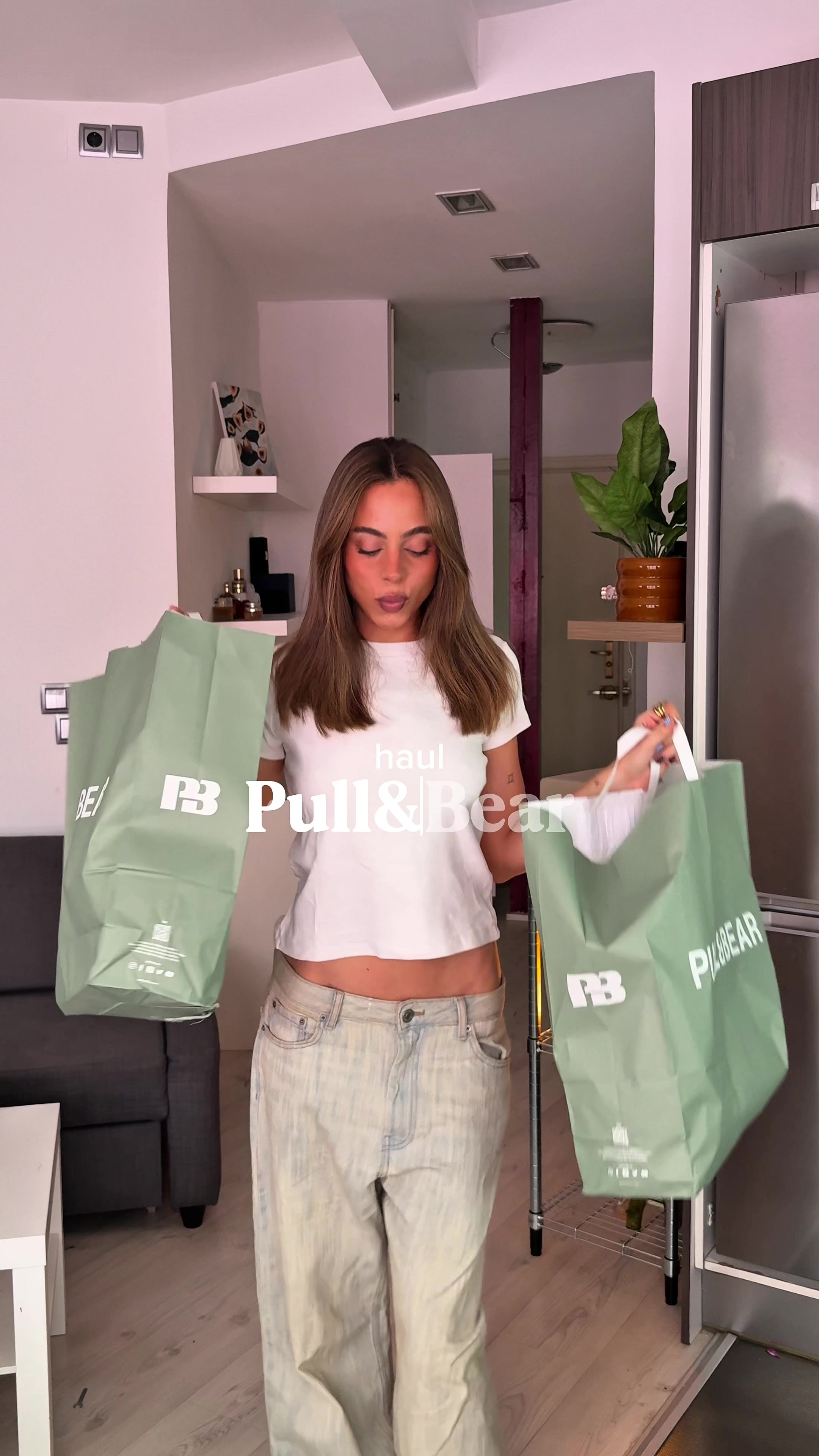 TikTok post by @blannncagarcia for Pull&Bear. Caption reads: mucho amorrrr 💌 @Pull&Bear #pullandbearcommunity .