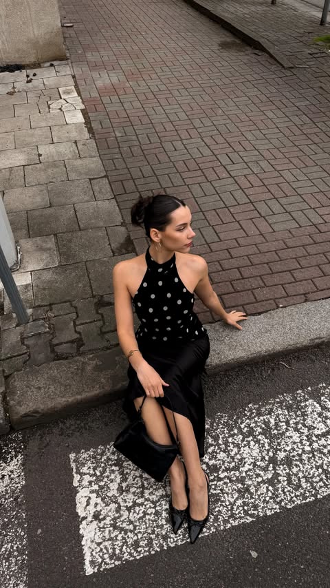 Instagram post by @liza.ravv for Pull&Bear. Caption reads: italy vibe? top: 3460365800 skirt: 3385313800....