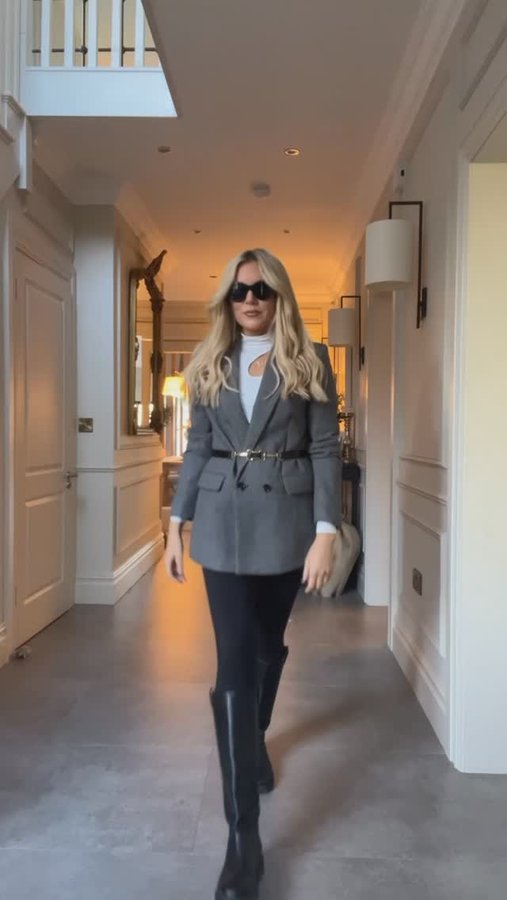 Instagram post by @hannahcjsaunders for Flattered. Caption reads: Winter workwear inspo 💗 boots @flattered leggings....