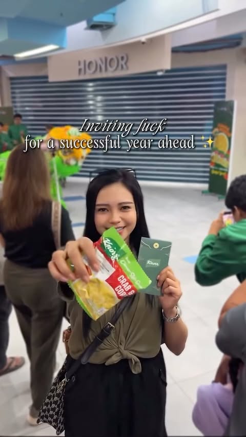 Instagram post by @stephaleman13 for Knorr Philippines. Caption reads: Claiming my 2026 swerte 🧧✨ From lion dance luck....