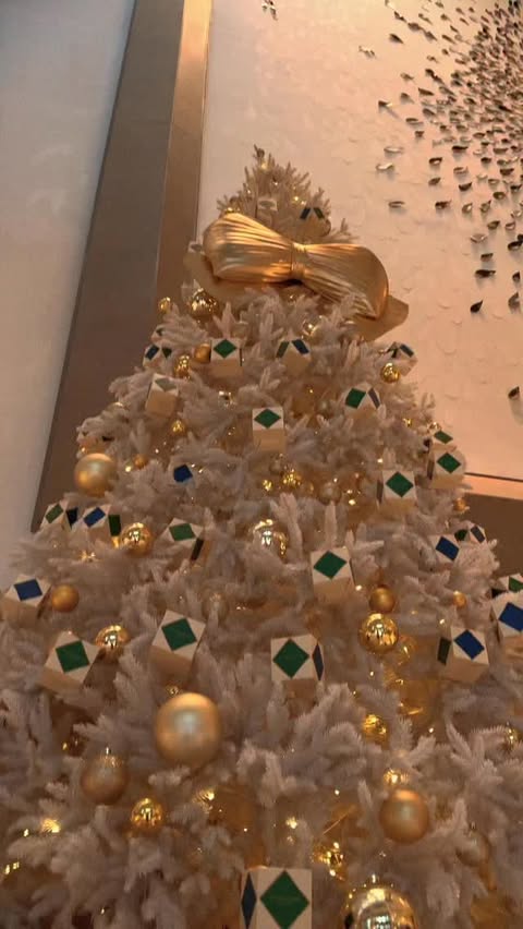 Instagram post by @moejana for Jo Malone London. Caption reads: Experience the magic of the season with our....