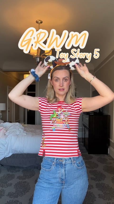 Instagram post by @mummysflippinhouse for Pixar. Caption reads: [...] for @disneystudiosuk @pixar - pr trip/ad.