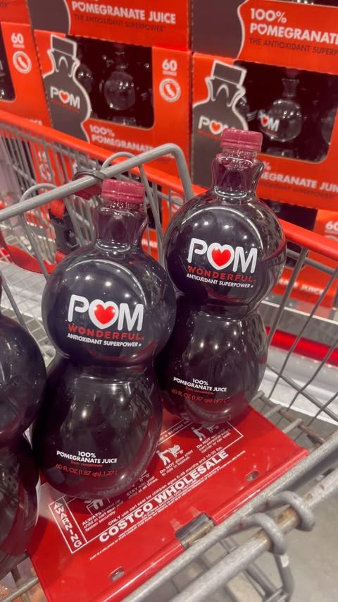 Instagram post by an influencer for POM Wonderful. Caption reads: [...] it’s a little tart, it’s POM Wonderful 100%....