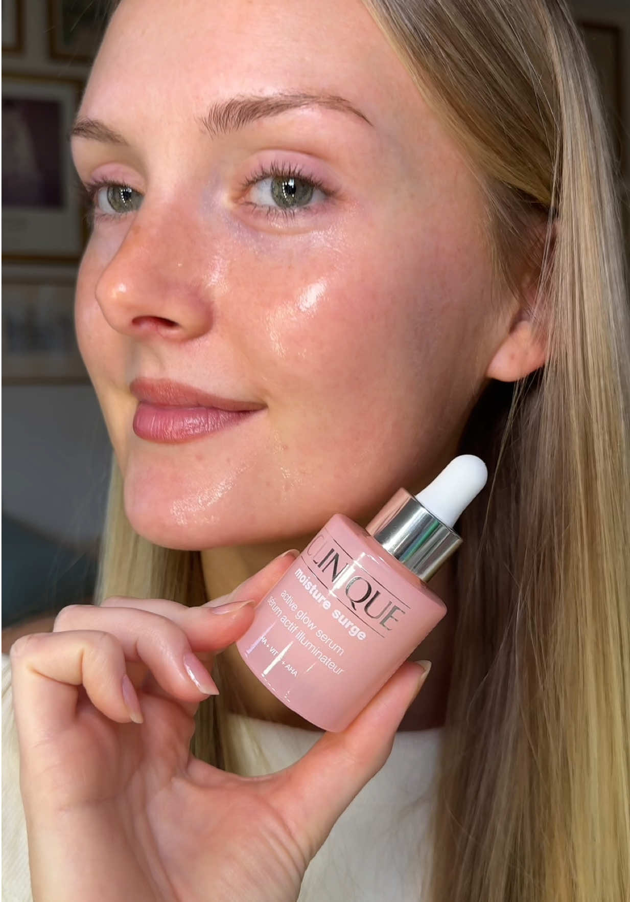 TikTok post by @anna_annora for Clinique. Caption reads: #cliniquepartner I use this 3-in-1 serum every....