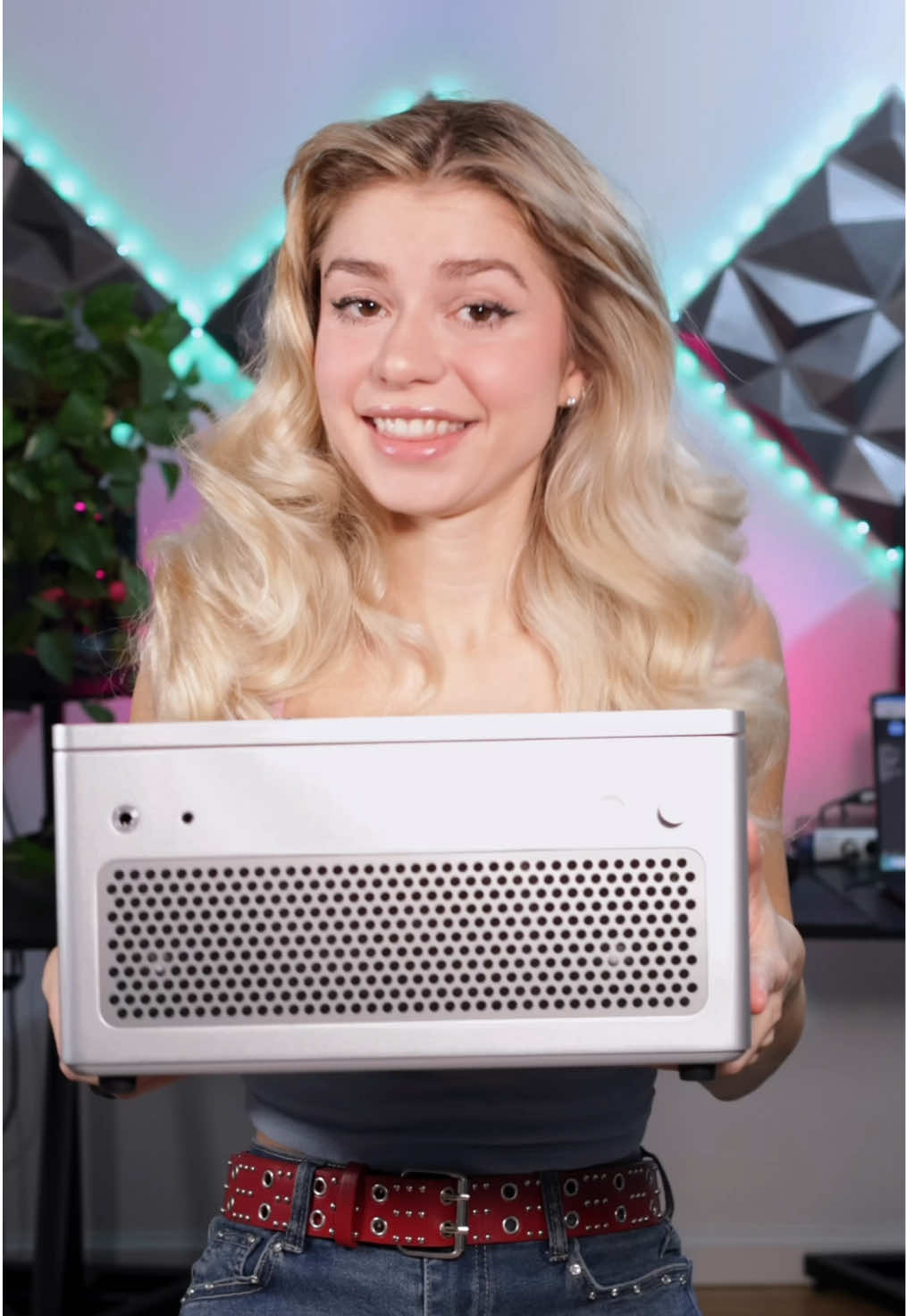 TikTok post by @_lexiroseguitargirl_ for LAVA MUSIC. Caption reads: [...] studio with the new LAVA STUDIO by ....