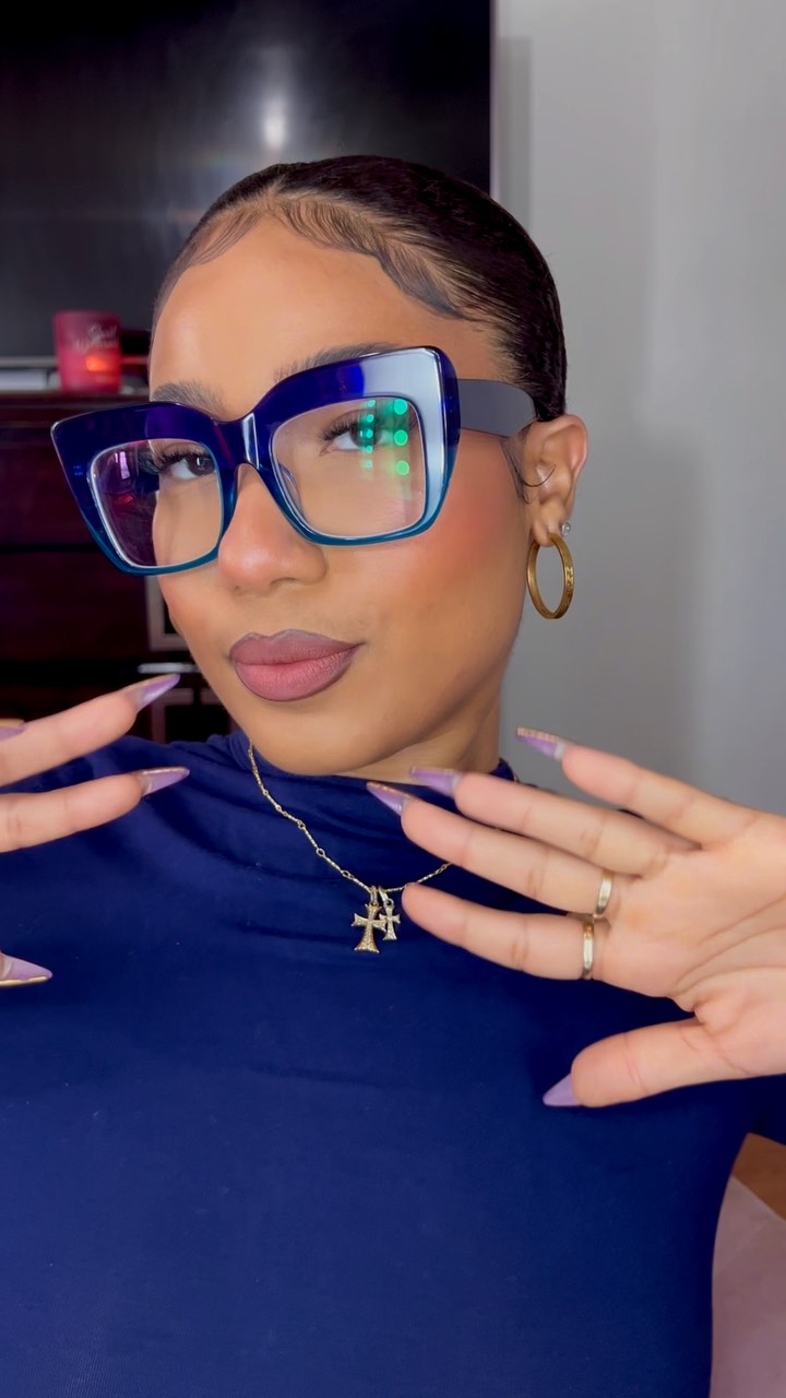 Instagram post by @frafrizzy.xo for Zeelool. Caption reads: @zeelool eyewear collection are my favorite and....