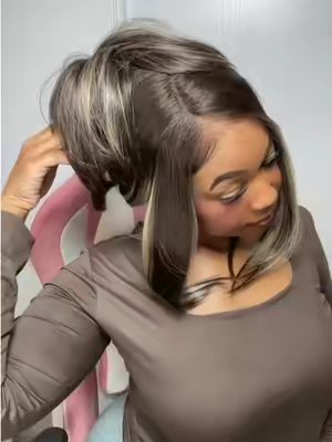 TikTok post by @adorekalere for UA Hair. Caption reads: Cute claw clip style 🎀✨ @UA HAIR #uahair....