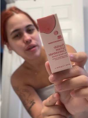 TikTok post by @n.guzmann for LONDONTOWN. Caption reads: Peptide serum concentrate ✨😍 @LondontownUSA....