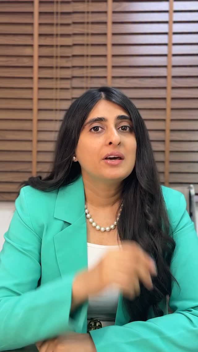 Instagram post by @zolieskinclinic for Quench Botanics. Caption reads: Comment Quench for Product links! 

Reviewing....