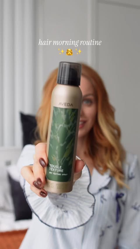 Instagram post by @yulia_hatlan for Aveda. Caption reads: ✨👸 Texture spray from @aveda @communityxseen....