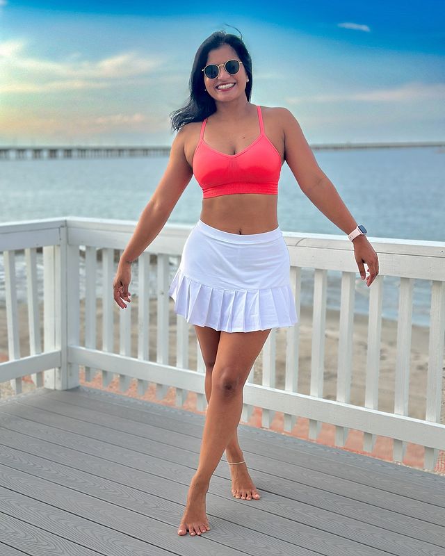 Instagram post by @irosenav for Ellie. Caption reads: Be your own reason to smile!! Hmmmm living for my....