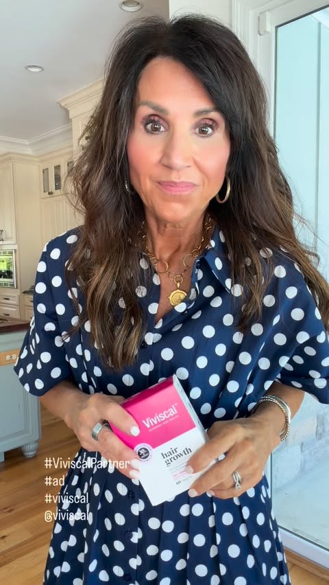 Instagram post by @cyndispivey for Viviscal. Caption reads: [...] and I’ll DM you the Amazon link for....
