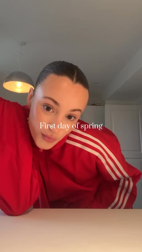 Instagram post by @josephinehoejbjerg for Zalando. Caption reads: @zalando annonce. Fiiiiinally spring [...].