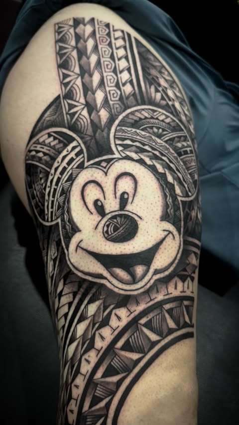 Instagram post by @julianotattoo for Dynamic Color. Caption reads: [...] . . Done with; @tattoogoo @dynamiccolor .....