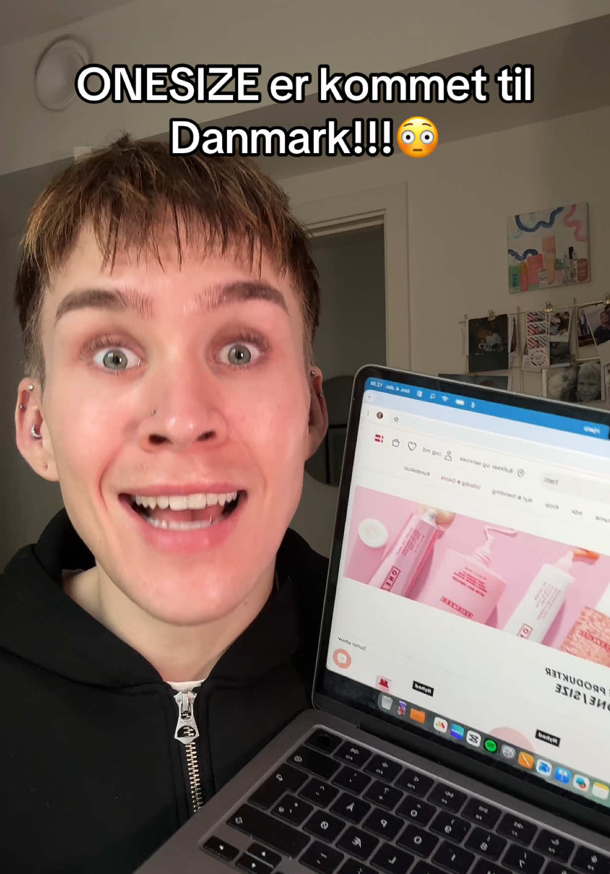 TikTok post by @makeupbymikkel for ONE SIZE BEAUTY. Caption reads: JEG ER I CHOK!?  Vil i se mig teste produkterne....