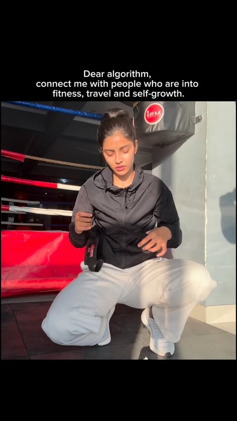 Instagram post by @humaninsane__ for MuscleBlaze. Caption reads: Where my people....