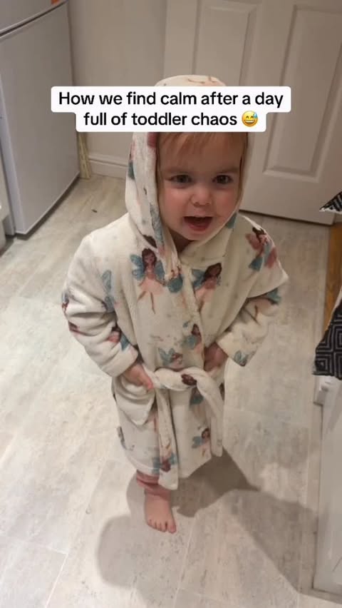 Instagram post by @leigh_out_loud for POCOCO. Caption reads: This Valentine’s Day, Pococo makes the perfect....