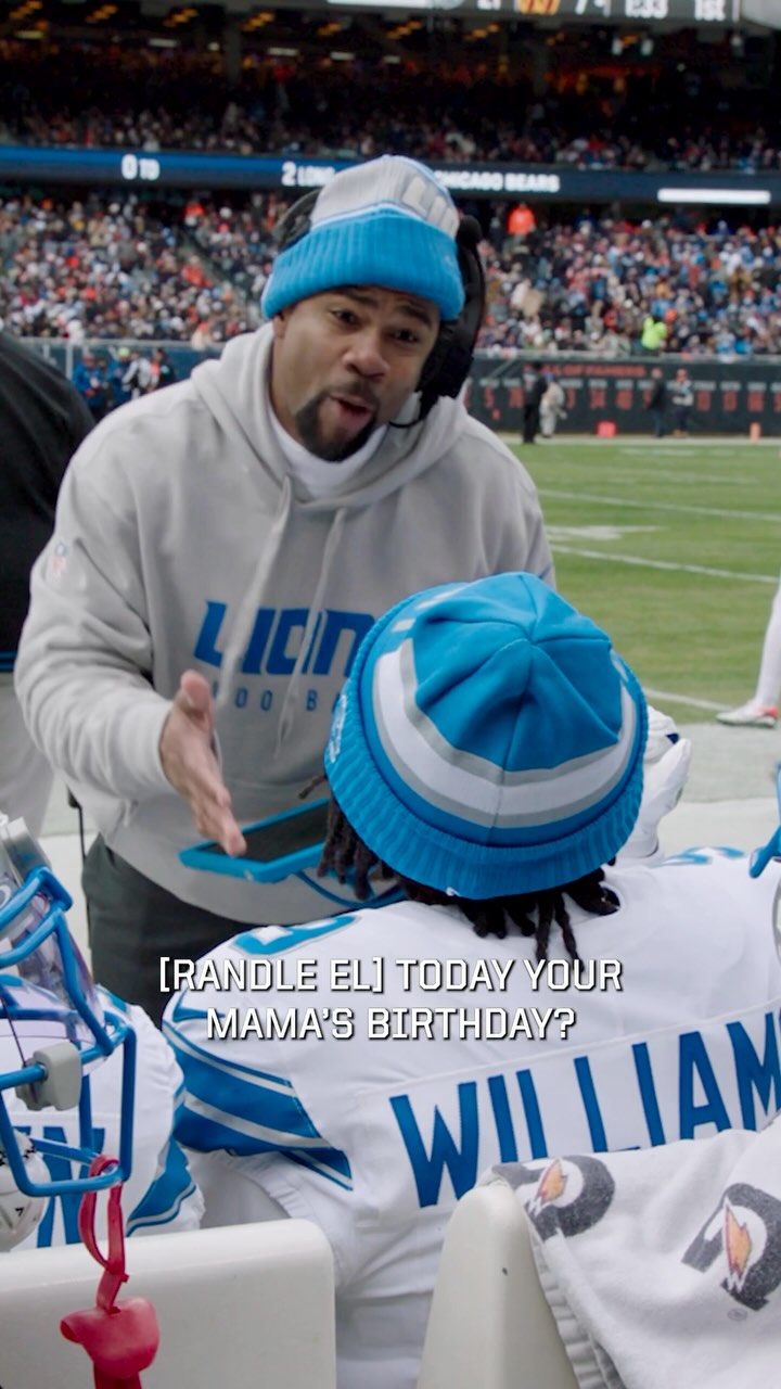 Instagram post by @nflonfox for Geico. Caption reads: Jamo's a great gift giver 🎁.