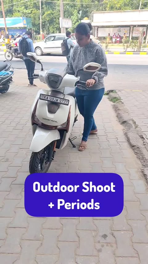 Instagram post by @luvkhush4823 for EVEREVE. Caption reads: Outdoor shoot even on my periods yes no tension of....