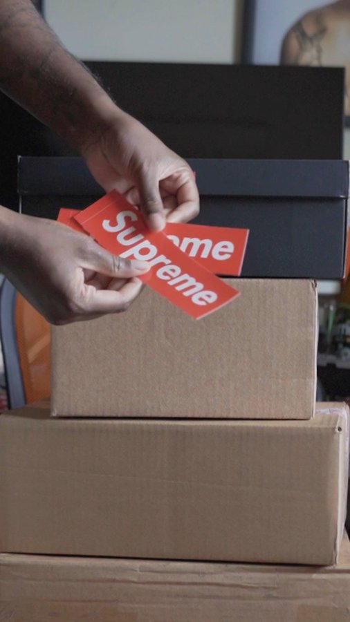 Instagram post by @ricky.shoebio for Kith. Caption reads: [...] "Just Caps"
@ronniefieg x @Kith x....