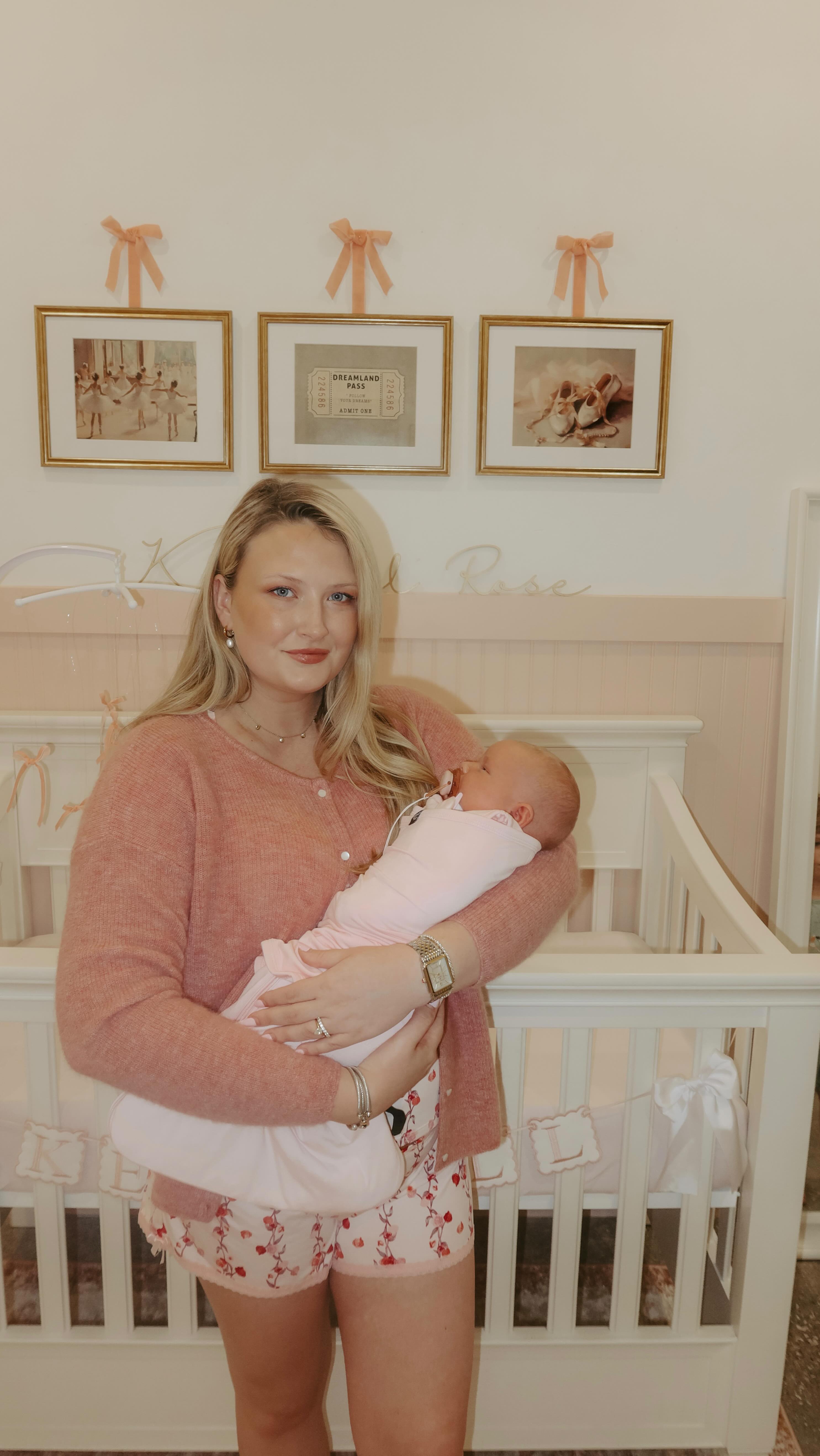 Instagram post by @ara_mackenzie for Kyte Baby. Caption reads: cozying up with @kytebaby ☁️💤🫶🏻

#ad We are....