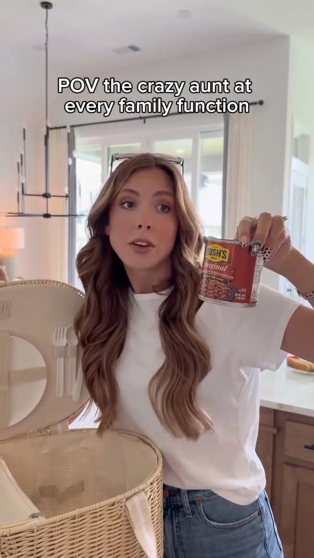 Instagram post by @madison_humphrey for Bush's Beans. Caption reads: #BushsBeansPartner This crazy Aunt is serving....