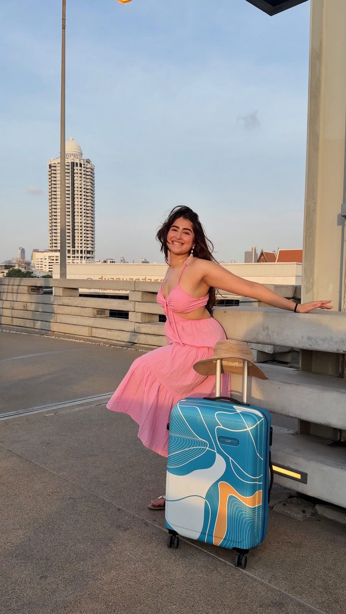 Instagram post by @aruunikakhanna for Skybags. Caption reads: Still not over this trip - sun, sand, sea, and my....