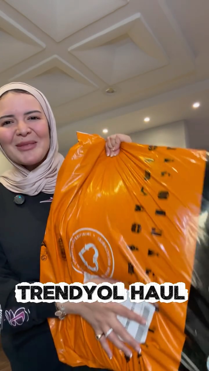Instagram post by @walaasherief_ for Trendyol. Caption reads: Trendyol haul 🛍️
Don’t miss out on the 11.11....