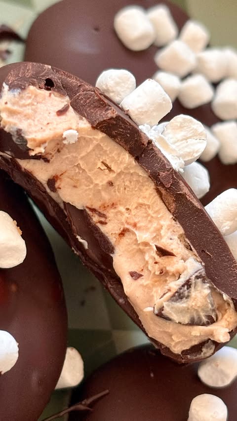 Instagram post by @thehomechefmomma for The Feedfeed. Caption reads: I’m ending the year, the only way I know how —....