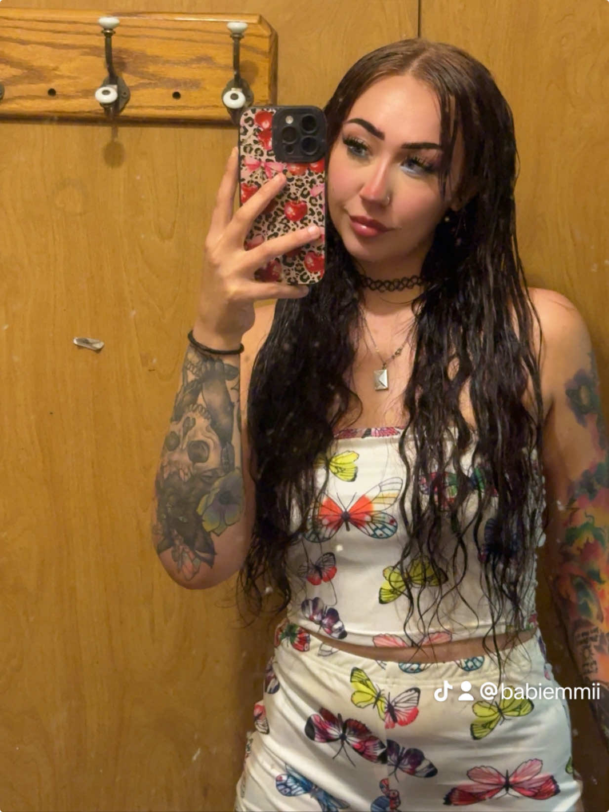 TikTok post by @babiemmii for Niidor. Caption reads: @Niidor @Niidor Boutique #fypシ #fypシ゚viral [...].