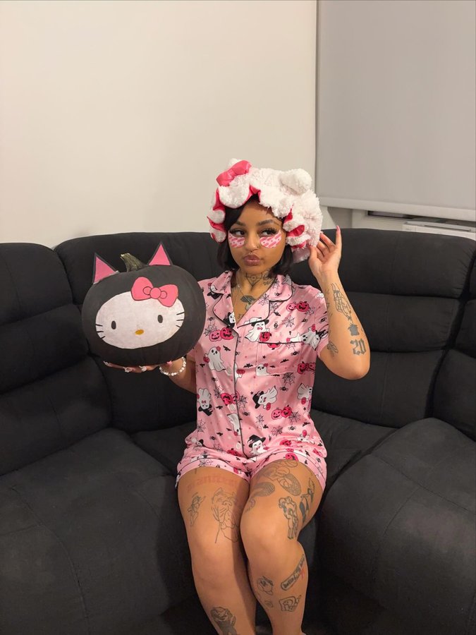 Instagram post by @thejaydiamond for TOPICALS. Caption reads: i 💗 spooky szn 🎀🖤👻.