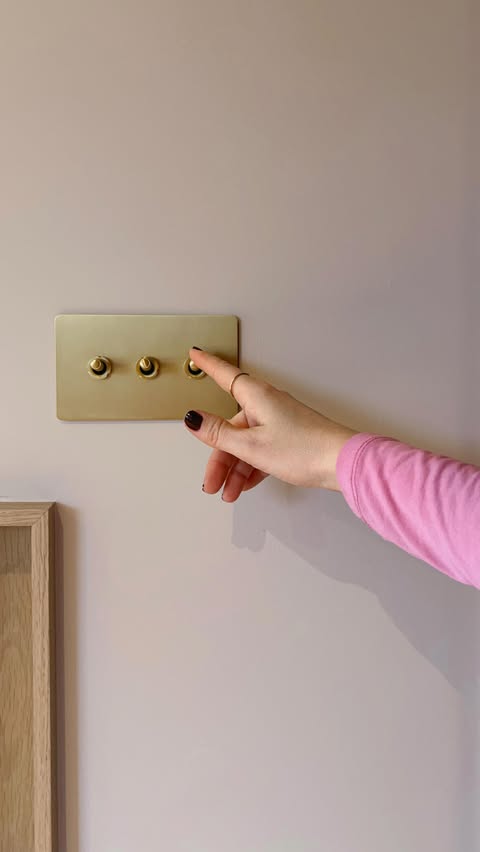 Instagram post by @jonquilhouselondon for Plank Hardware. Caption reads: [...] well. I’m so pleased to partner with....