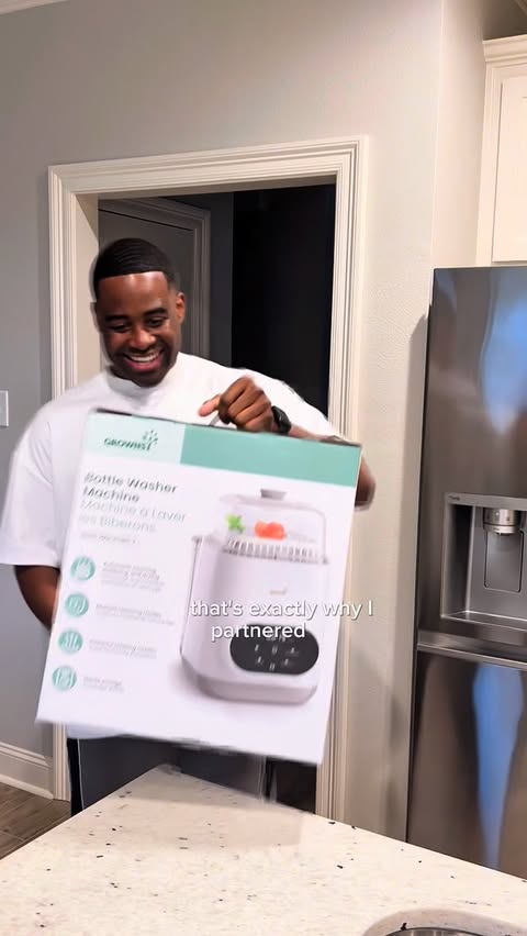 Instagram post by @_jayclark_ for GROWNSY. Caption reads: [...] in my bio or head to Amazon, search ‘Grownsy....