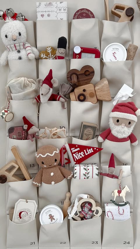 Instagram post by @laurenpolidoro for Gathre. Caption reads: [...] advent season✨🎅🏻🛷

❊ advent calendar....